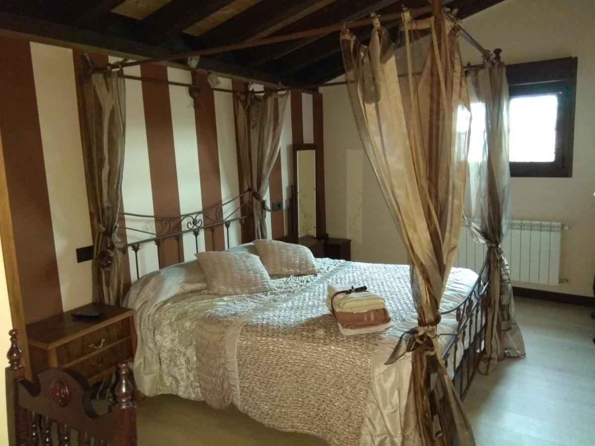 Maison d'hôtes La Cerca De Dona Jimena à Modúbar de San Cibrián Extérieur photo